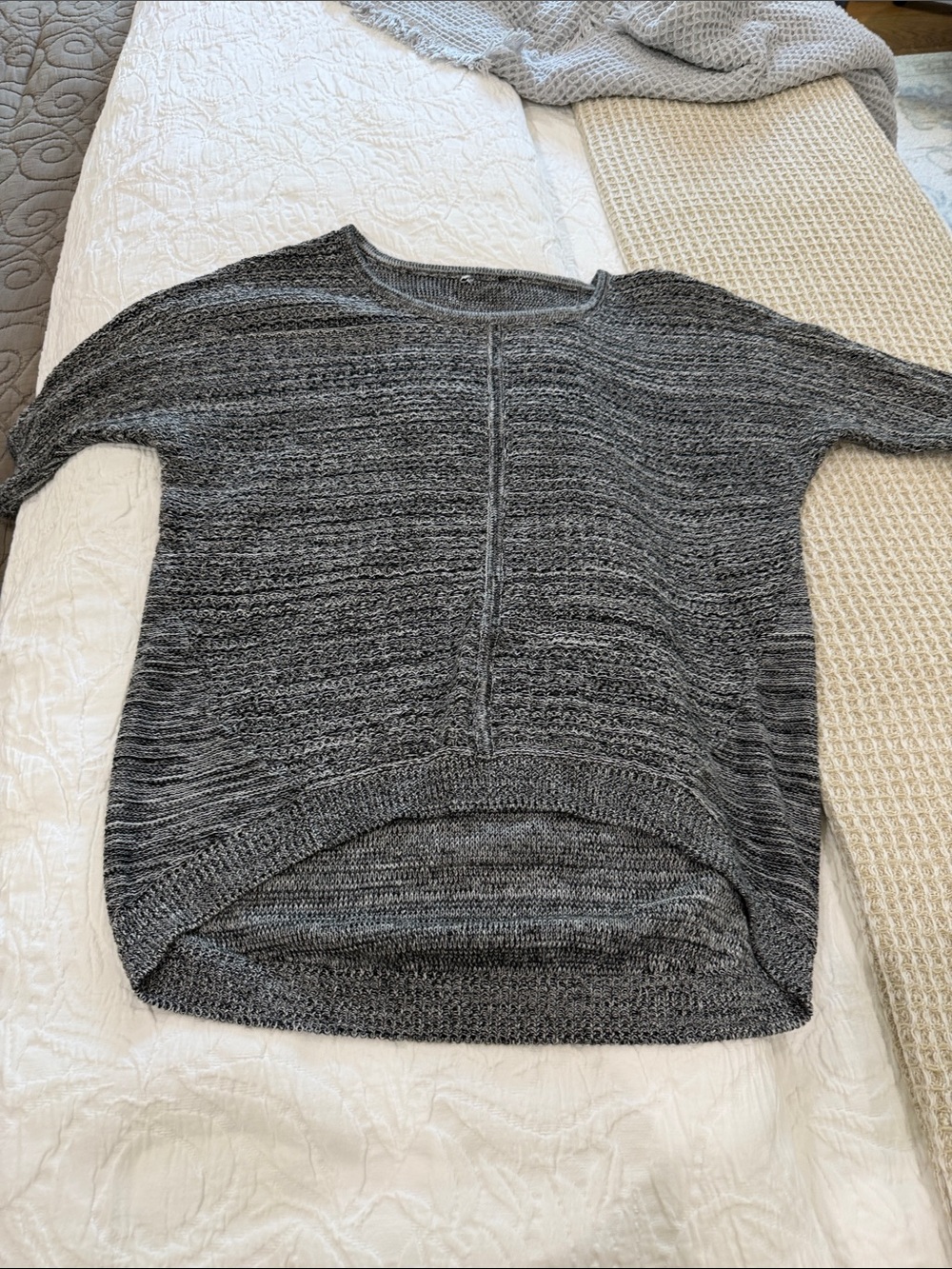 Gray Short-Sleeve Knit Sweater - Comfortable Everyday Layer